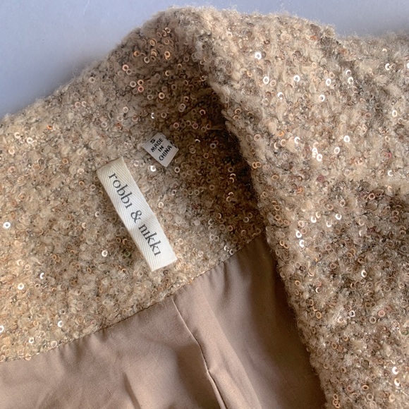 Robbi & Nikki Gold Sequin Textured Heavy Blazer - Picture 3 of 3